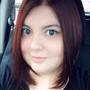 Meet your Posher, Candace